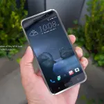 HTC 10 con certificazione IP68