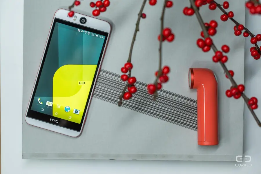 HTC One M9 vs HTC Re Camera