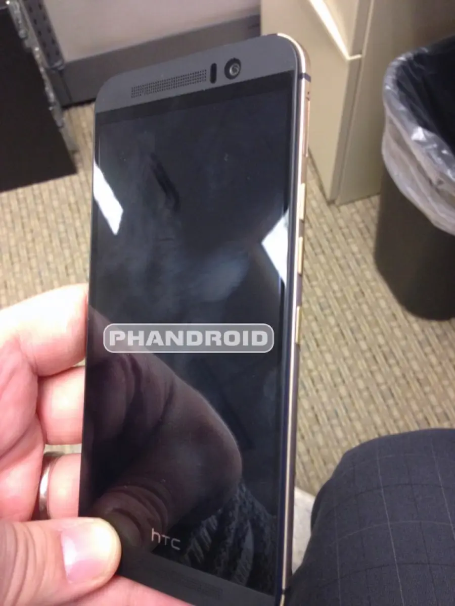 Rumor: HTC One (M9) Hima compare in due nuove foto inedite